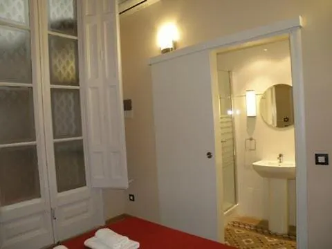 Center Gran Via Hotell